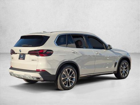 New 2026 BMW X5 xDrive50e w/ Climate Comfort Package image 2