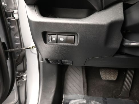 Used 2023 Toyota RAV4 LE image 31