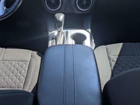 Used 2020 Chevrolet Blazer LT FWD image 20