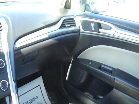 Used 2018 Ford Fusion S image 29