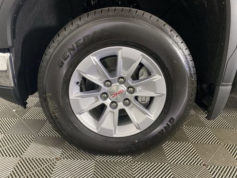 New 2026 GMC Sierra 1500 SLE image 32