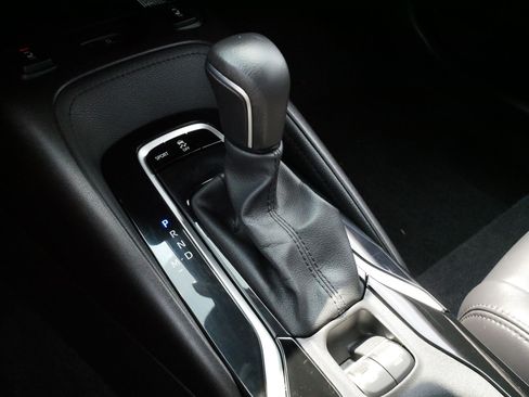 Used 2020 Toyota Corolla XSE FWD image 24