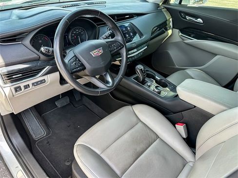 Used 2019 Cadillac XT4 Premium Luxury image 13