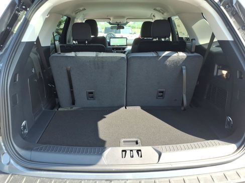 Used 2026 Ford Explorer Active RWD image 17