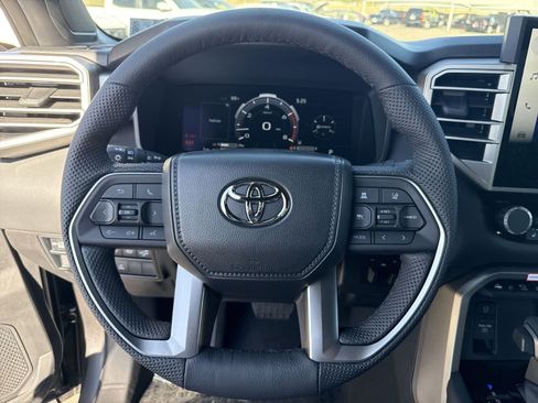 Used 2026 Toyota Tundra Limited AWD/4WD image 26