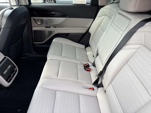 New 2026 Lincoln Nautilus Reserve AWD/4WD image 16