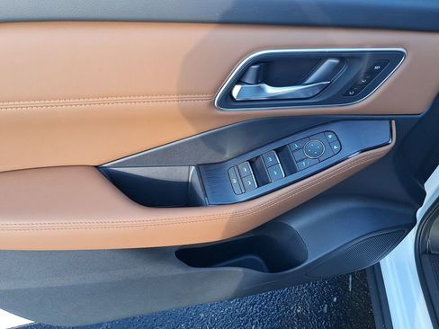 New 2026 Nissan Rogue Platinum w/ Platinum Premium Package image 11