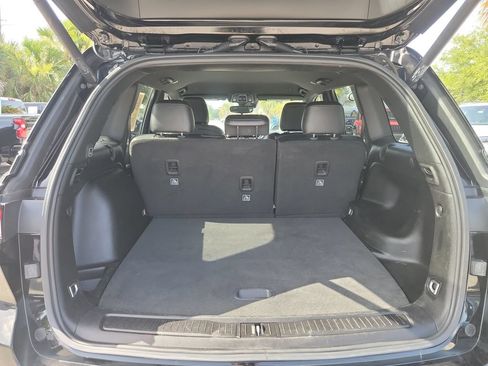 Used 2024 Jeep Grand Cherokee Limited RWD image 30