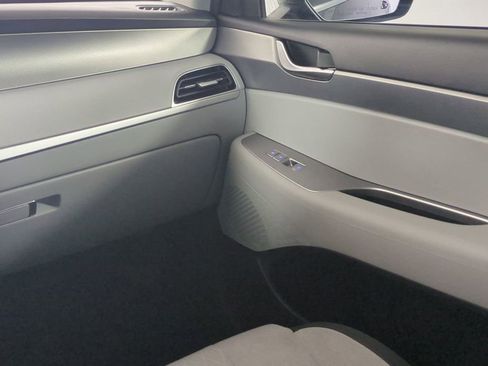 Used 2020 Hyundai Palisade SE image 20