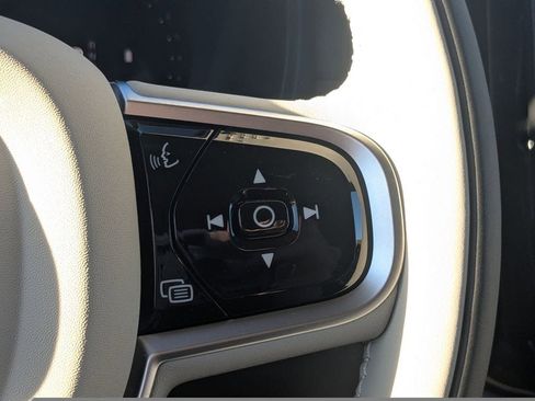 New 2026 Volvo XC90 B6 Ultra w/ Protection Package image 37