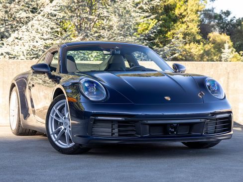 Certified 2022 Porsche 911 Carrera RWD image 6