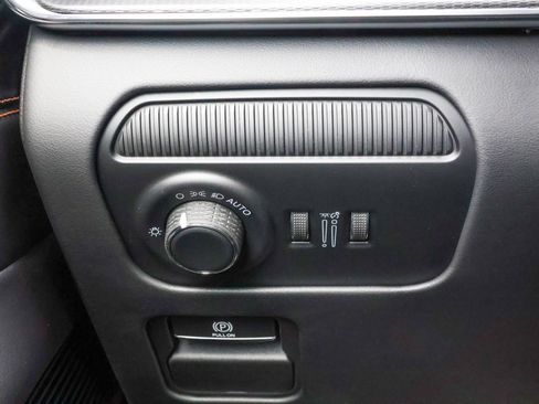 New 2026 Jeep Grand Wagoneer Summit AWD/4WD image 35