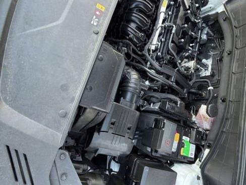 Used 2022 Kia Sorento S image 29