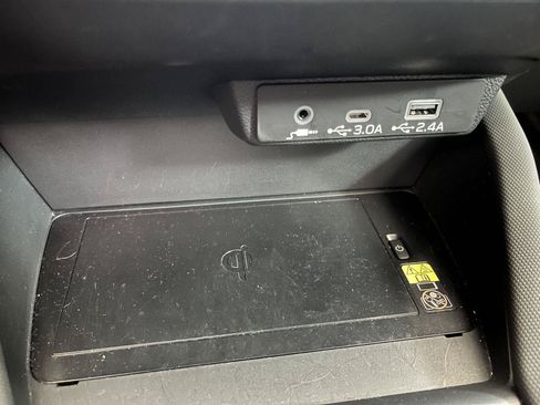 Used 2025 Subaru Forester Limited AWD/4WD image 22