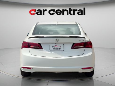 Used 2015 Acura TLX V6 w/ Technology Package FWD image 4