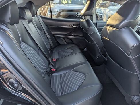 Used 2024 Toyota Camry SE image 29