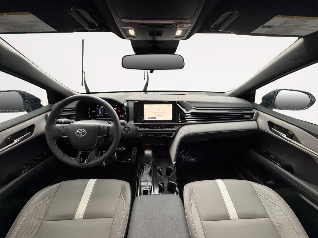 Used 2026 Toyota Camry SE FWD image 11