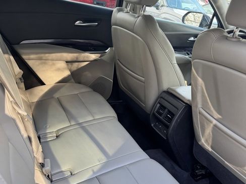 Certified 2023 Cadillac XT4 Luxury w/ Cold Weather Package image 7