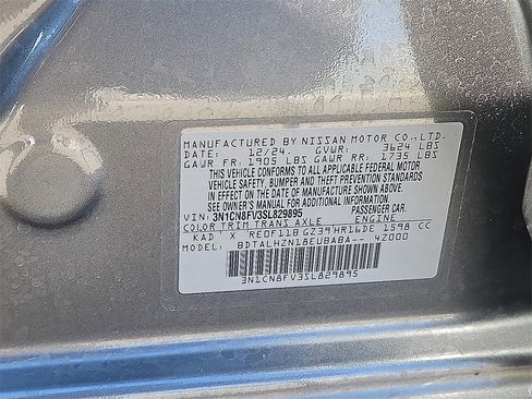 Used 2025 Nissan Versa SR w/ Trunk Package image 19