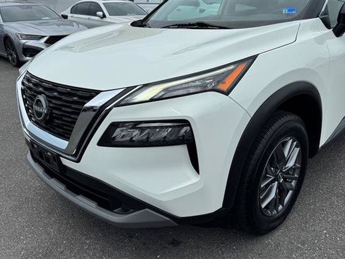 Used 2023 Nissan Rogue S AWD/4WD image 9