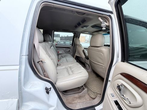 Used 1999 Cadillac Escalade 4WD image 12