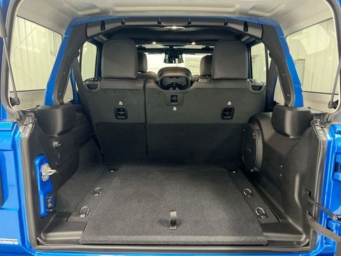 New 2026 Jeep Wrangler Sahara AWD/4WD image 24