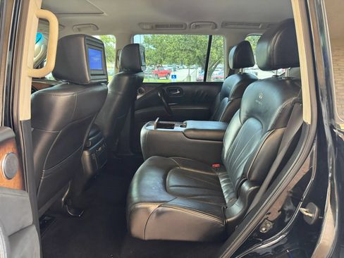 Used 2012 INFINITI QX56 4WD w/ Deluxe Touring Pkg image 12