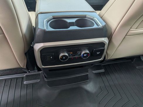 Used 2022 Ford Expedition Max Limited image 34