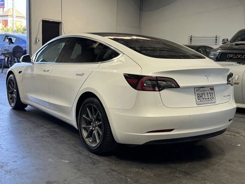 Used 2018 Tesla Model 3 Long Range AWD/4WD image 2