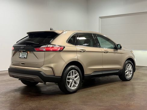 Used 2021 Ford Edge SEL w/ Convenience Package AWD/4WD image 24