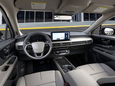 New 2026 Lincoln Corsair Premiere FWD image 10