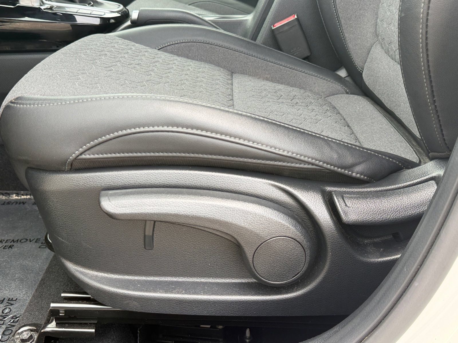 Used 2024 Kia Seltos S AWD/4WD image 25