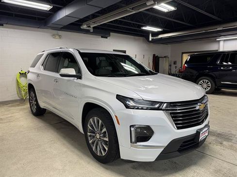 Certified 2022 Chevrolet Traverse Premier AWD/4WD image 3
