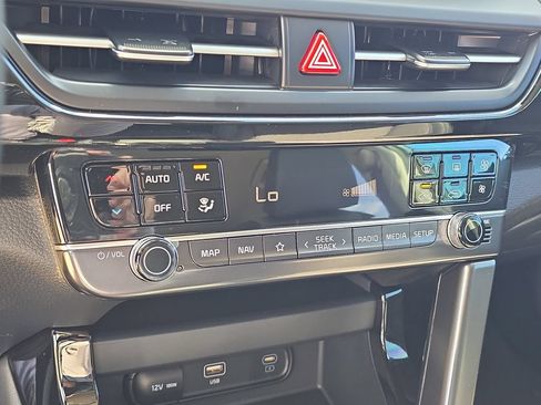 New 2026 Kia Seltos S FWD image 24