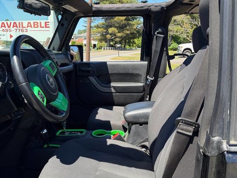 Used 2016 Jeep Wrangler Sport AWD/4WD image 25