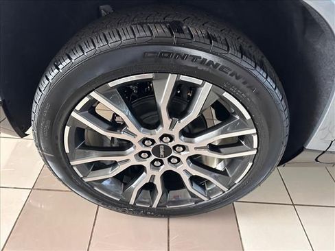 New 2026 GMC Acadia Denali Ultimate FWD image 15