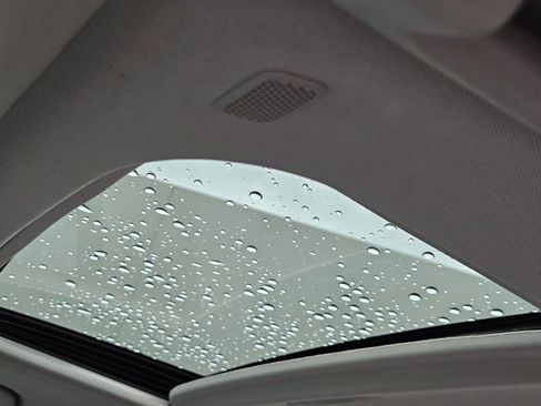 Used 2023 Toyota RAV4 XLE Premium FWD image 13