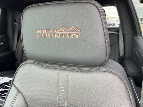 Used 2024 Chevrolet Silverado 1500 High Country AWD/4WD image 7
