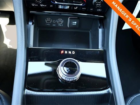 New 2025 Jeep Grand Cherokee Altitude image 23