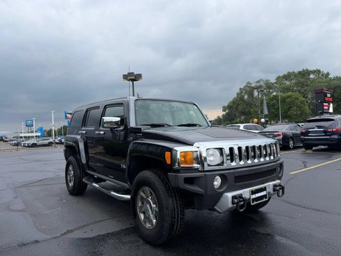 Used 2009 HUMMER H3 Luxury AWD/4WD image 4