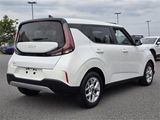 Used 2024 Kia Soul LX w/ Option Group 015 image 4