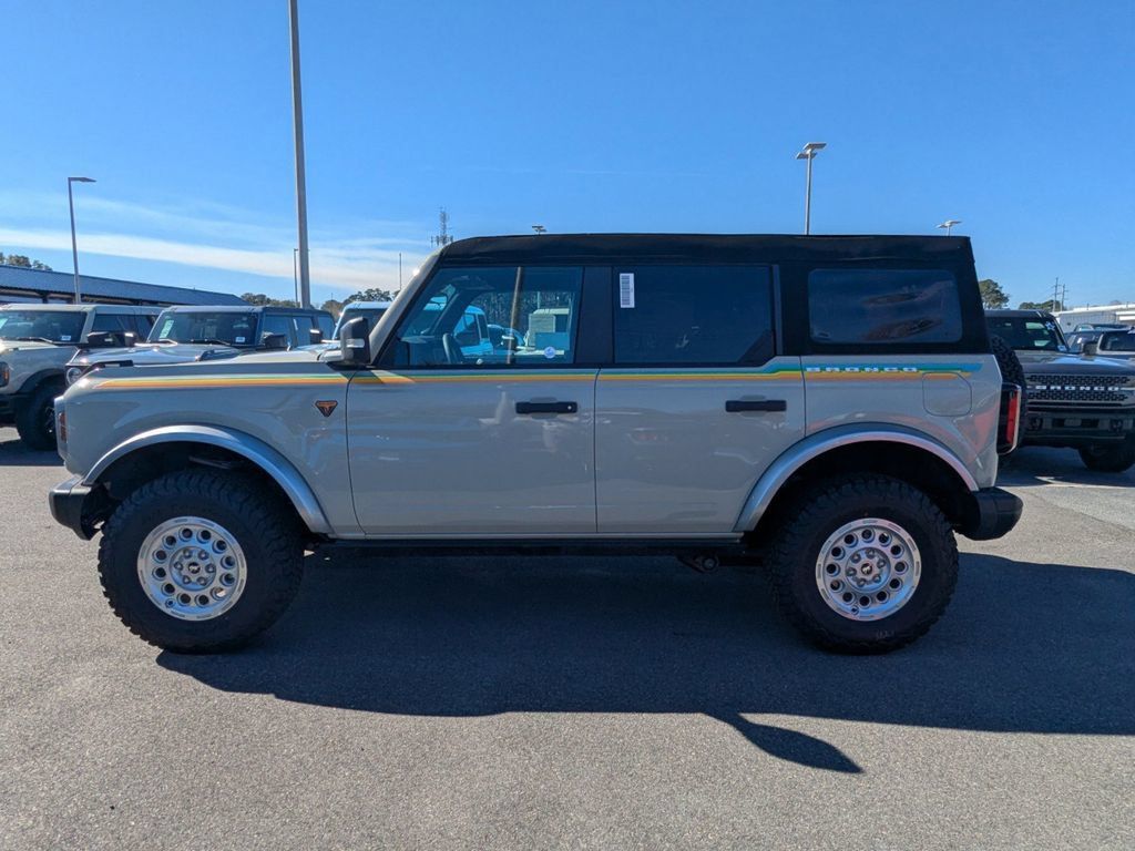 New 2025 Ford Bronco Badlands AWD/4WD image 7