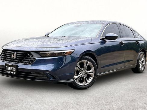 Used 2023 Honda Accord EX image 13