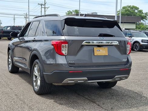 Certified 2023 Ford Explorer XLT w/ Equipment Group 202A AWD/4WD image 7