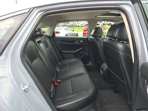 Used 2024 Honda Civic Touring image 17