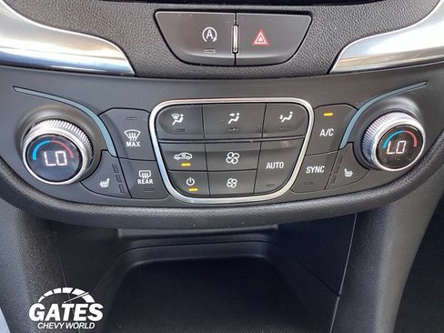 Used 2023 Chevrolet Equinox LT AWD/4WD image 18