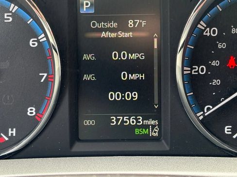 Used 2017 Toyota RAV4 Limited w/ All Weather Liner Package AWD/4WD image 7