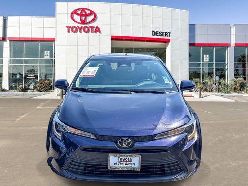 Used 2024 Toyota Corolla LE FWD image 2