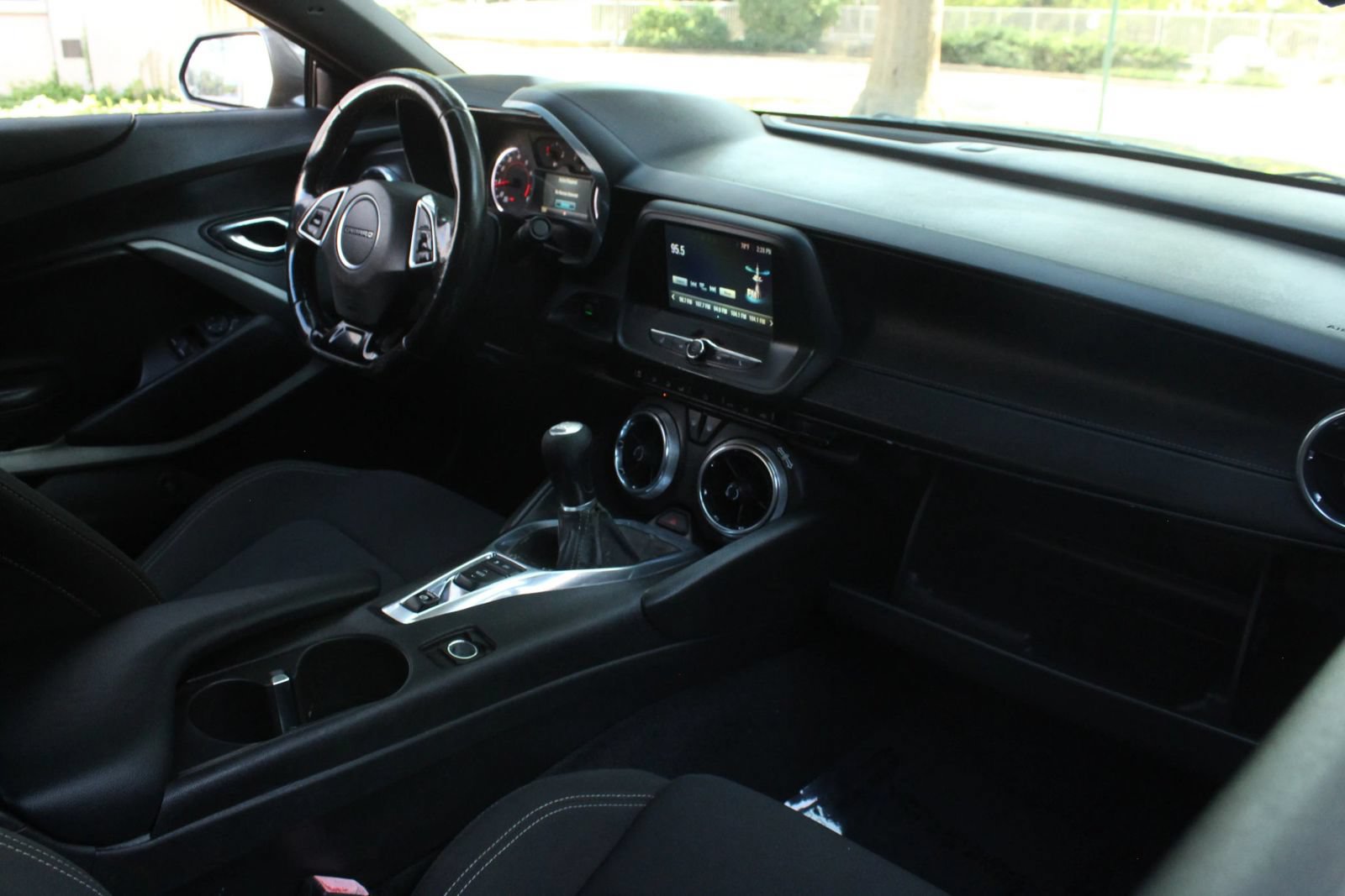 Used 2016 Chevrolet Camaro LT RWD image 18