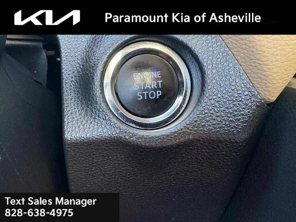 Used 2019 Toyota RAV4 XLE FWD image 14